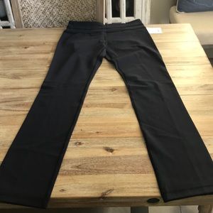 NEW Lululemon Skinny Groove Pant size 8